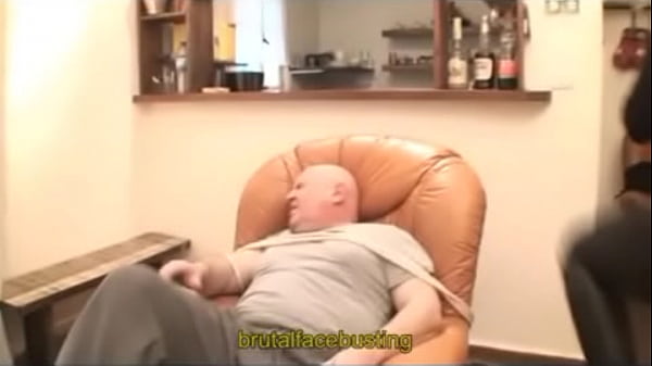 Leatherjunkie gets Severe Face Kicking And in leather gloves