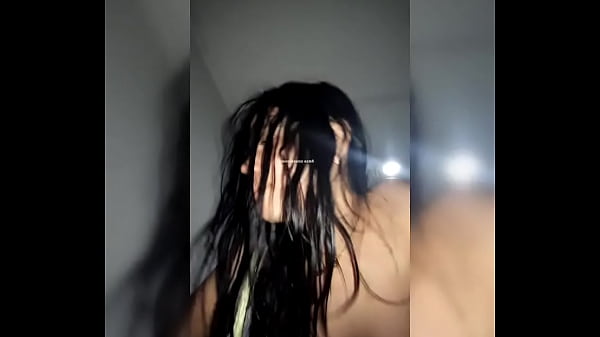 Cheating girlfriend gets caught by boyfriend in Texas