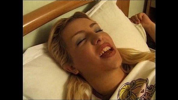 Mandy Leone stepsister catches stepbrother and gets a free handjob in French adult movie scene