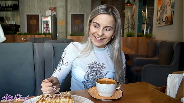 Letty Black uses remote vibrator in crowded cafe
