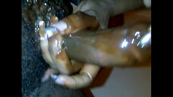 Black amateur Freaky Ebony gives sloppy head