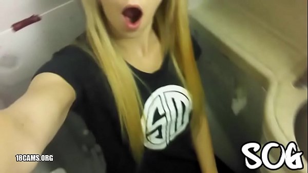 Ginger Banks masturbates in airplane bathroom