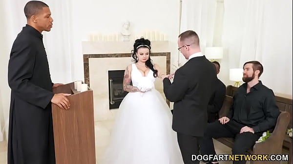 Payton Preslee's Wedding Day Turns Into Interracial Cuckold Threesome with BBC and Big Tits