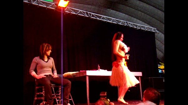 Sam06 Miss Tiaré Amateur Lesbian Oil Show in Eropolis Public France