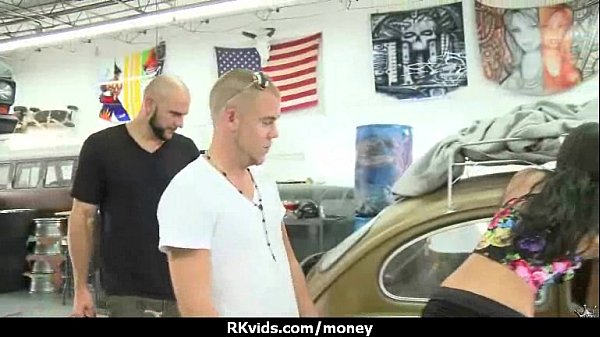 Teen girl gives oral sex for money with Medapascal