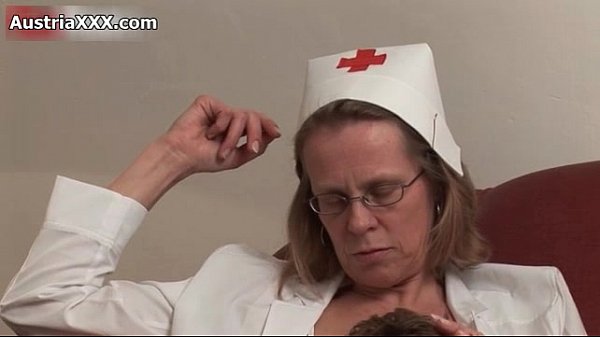 Austrian milf Stiffia gets licked at home
