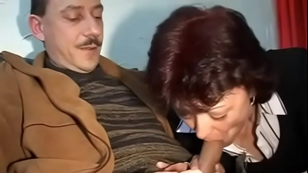 Kinky mature Bettinett gives hardcore blowjob