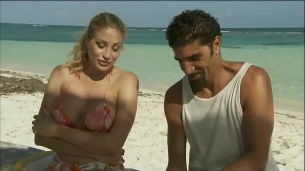 Vittoria Risi gets screwed by two sailors on the beach in anal sex scene