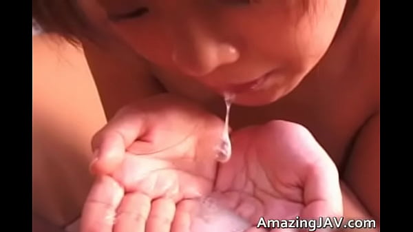Japanese babe gives interracial blowjob