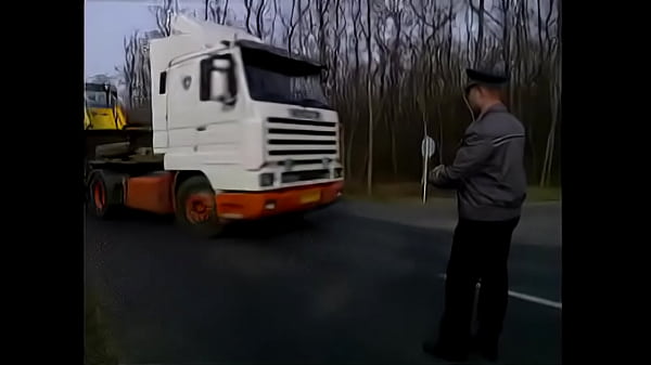 Denise La Bouche gets cumshot in outdoor truck sex with cop