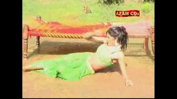 Pakistani mujra dancer Mujra33 performance