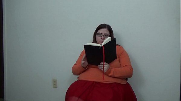 Missevanna Bbw Amateur Cosplay Riding Dildo Scene With Glasses