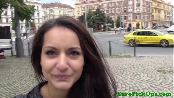 Euro babe gives outdoor blowjob and swallows