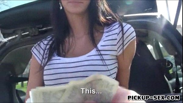 Liliane pizza girl gives customer blowjob for cash