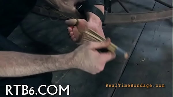 Sajakure in rough bondage and foot worship with slave