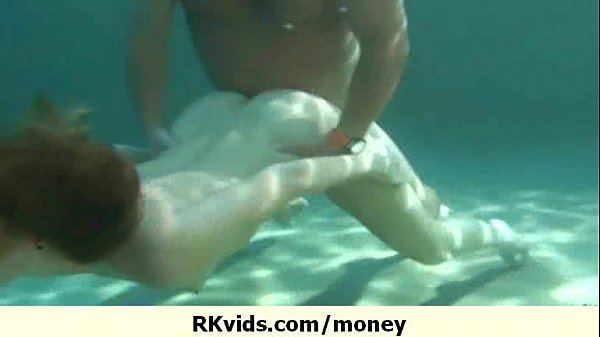 Teen whore pays for sex with Medapascal