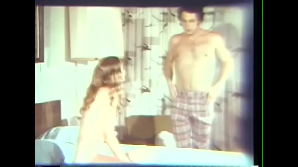 Blonde Vintageusax gives deepthroat and gets cum