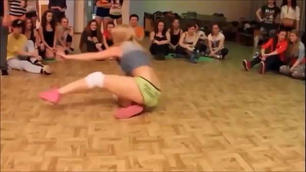 Twerking EDM Girls Cum on Each Other's Faces in a Hot Techno House Party