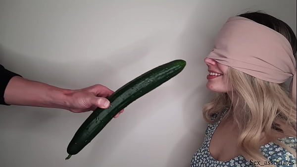 Step sister tricked into sucking dick blindfolded with guess game