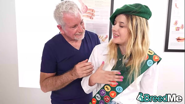 Dez Hansen Gets Pregnant by Older Man in Office Setting