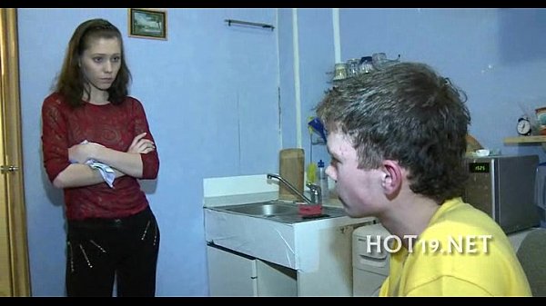 Teen girlfriend sucks in amateur group cuckold scene