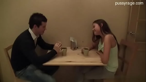 Teen model Yarig2135 gives deepthroat blowjob