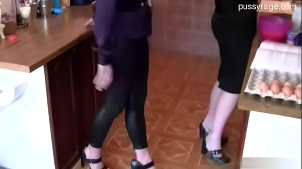 Forrest46 catches Gorgeous Pussy having public sex