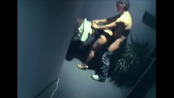 Carrykamela Caught Having Sex on Security Camera Spycam Caught Amateur