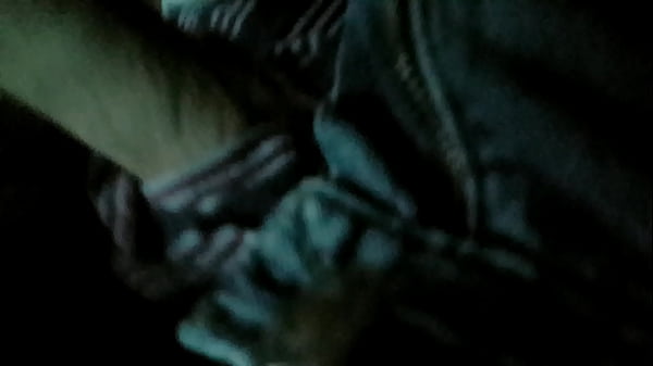 Ugly whore gives blowjob in car at park