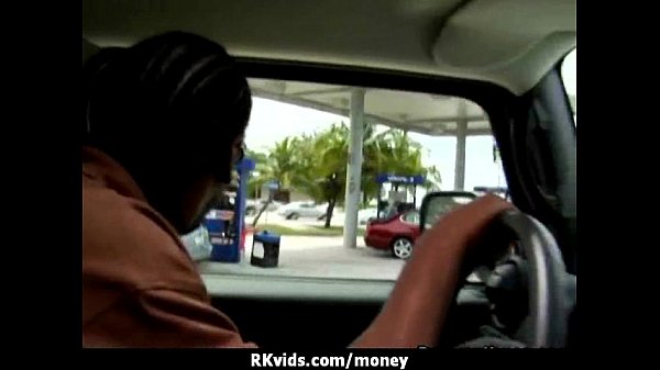 Teen pays rent with sex in public Medapascal