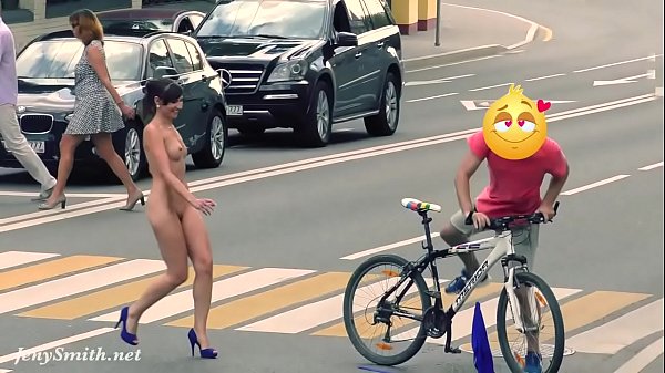 Jeny Smith flashes butt in public caught on hidden cam
