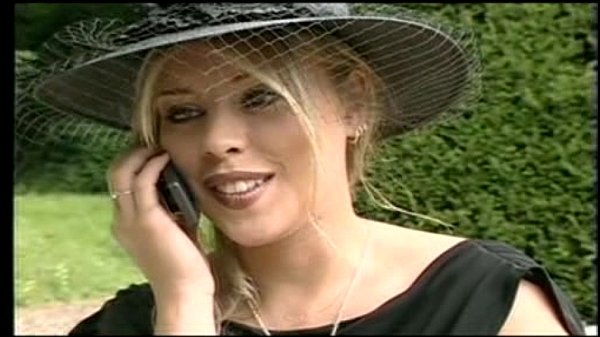 Belle italiane troie in calzamaglia ad alta pressione con Jessica Taylor