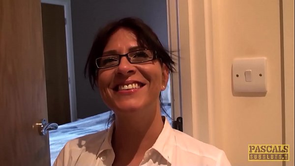 Amber Rodgers British MILF anal facial and deepthroat submission