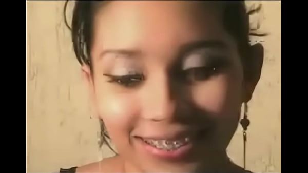 Latin webcam girl shows vagina close up on cam