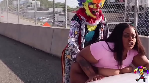 Gibby The Clown fucks Juicy Tee on Atlanta highway