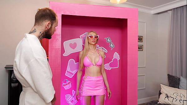 Alisawonderland Blonde Amateur Babe Gets Used as a Sex Doll by a Big-Cock Lover