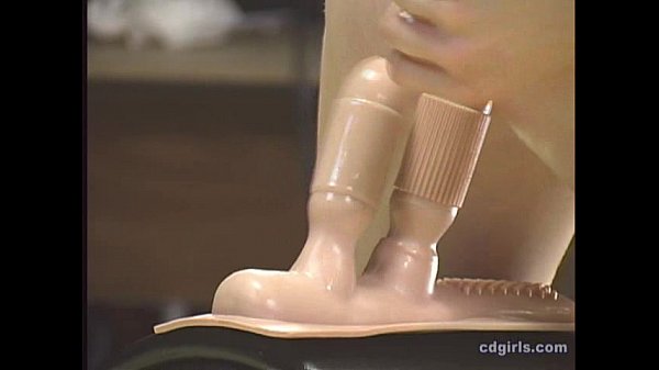 Bonnie Heart rides sybian to intense orgasm