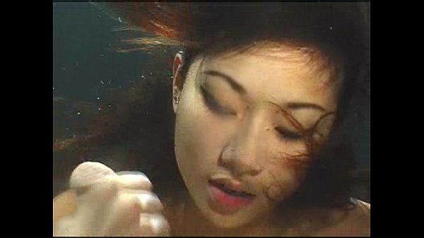 asian girl gives underwater blowjob to big dick