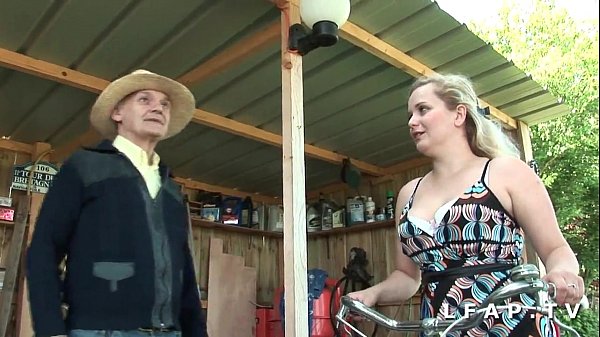 Lafranceapoil caught in taboo threesome with grandpa
