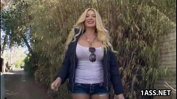 Summer Brielle big round ass fucking