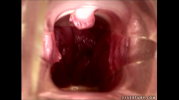 Amateur teen girl gets fucked with a baseball bat and uses a tampon for masturbation