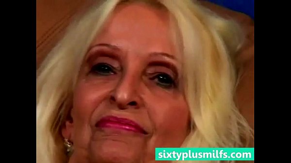 Kimberly79 mature blonde granny shows off body