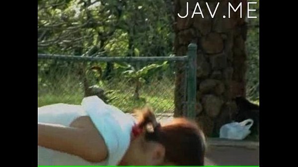 Asian teen gives amateur blowjob and swallows cumshot