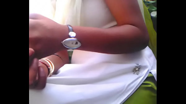 Indian aunty boobs pressed in Hyderabad