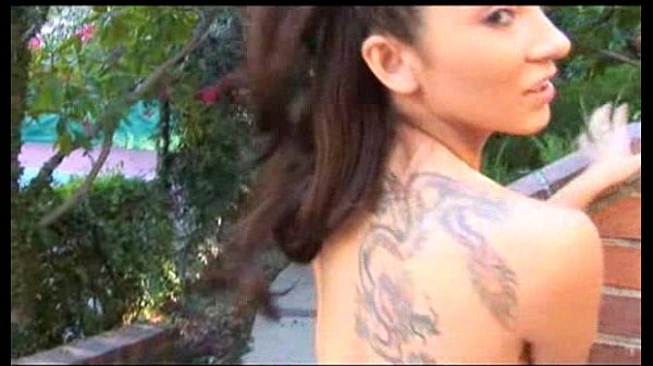 Roxy Jezel gives handjob and facial cumshot