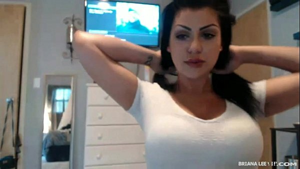 Briana Lee solo masturbation show