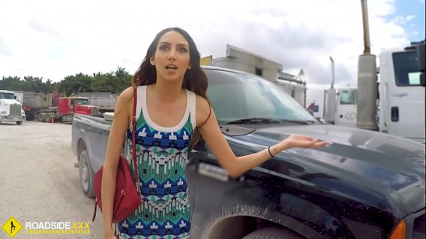 Natalia Nix roadside fuck to get car unlocked